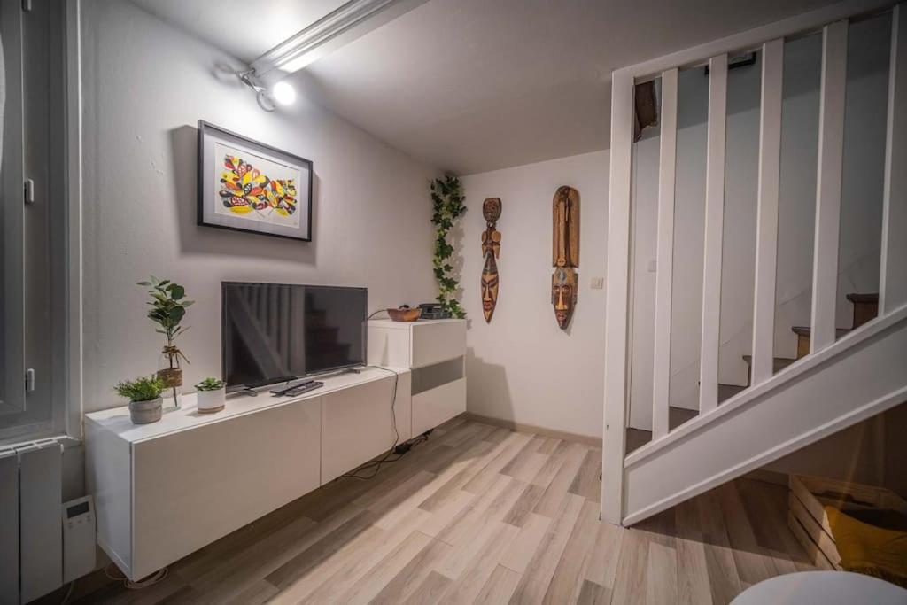 Charmant Duplex - Centre De フォンテーヌブロー エクステリア 写真